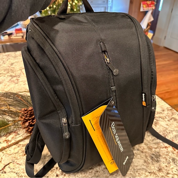 Other - Booq boa squeeze NWT laptop backpack for 15” Max or PC